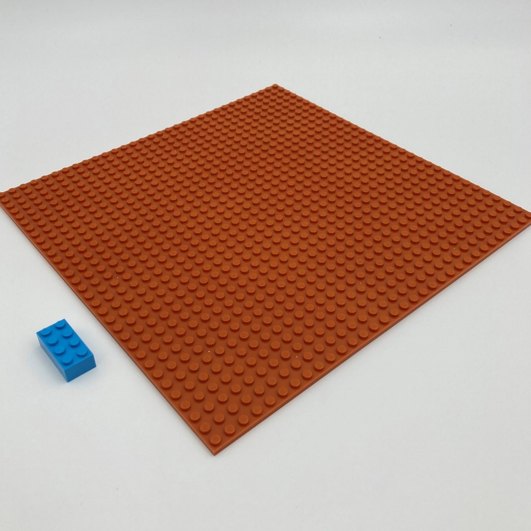 AA0034 - Grundplatte in dark orange, unterbaubar 32x32