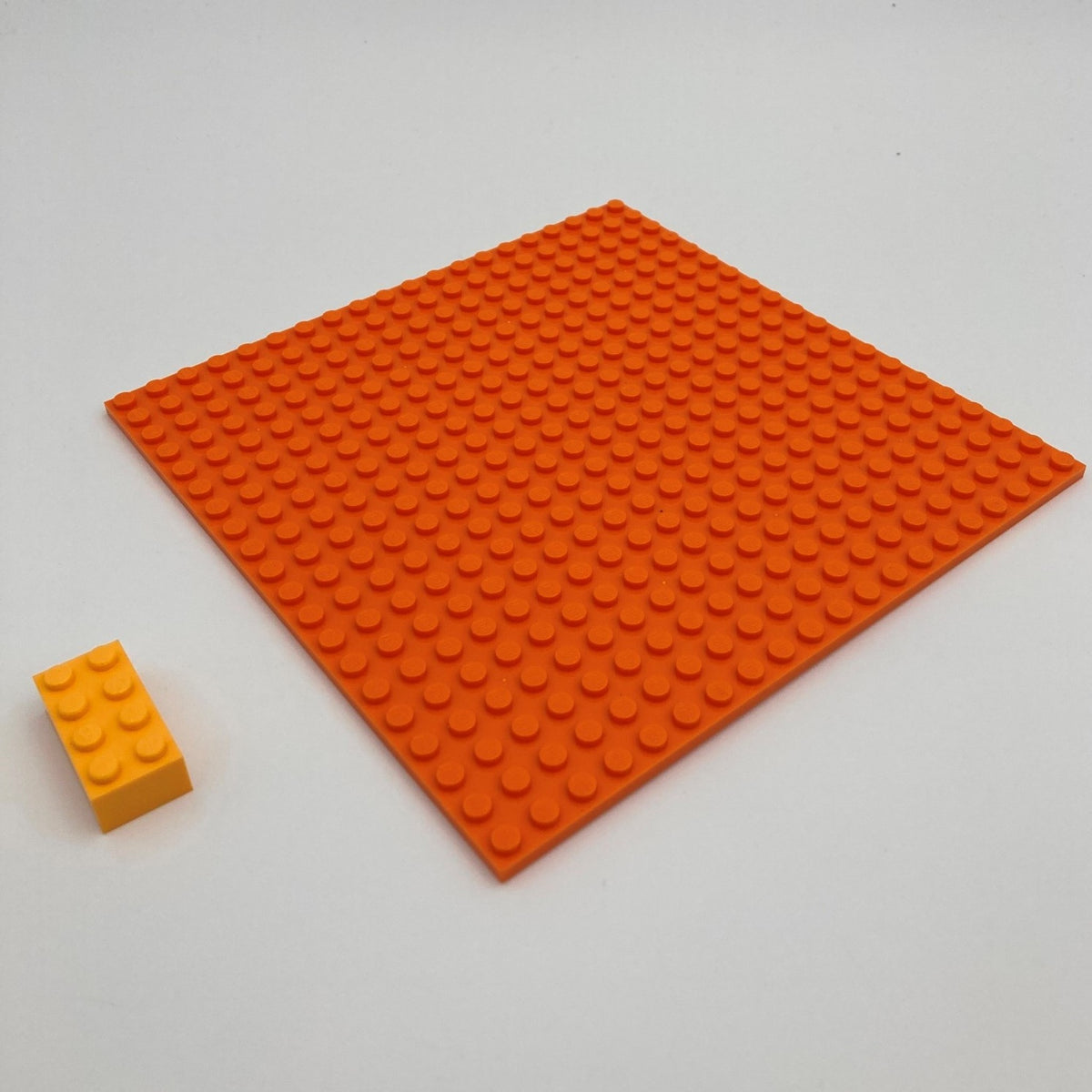 AA0015 - Grundplatten orange, unterbaubar 20x20