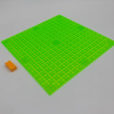 AA0026 - Grundplatten transparent grün, unterbaubar 32x32